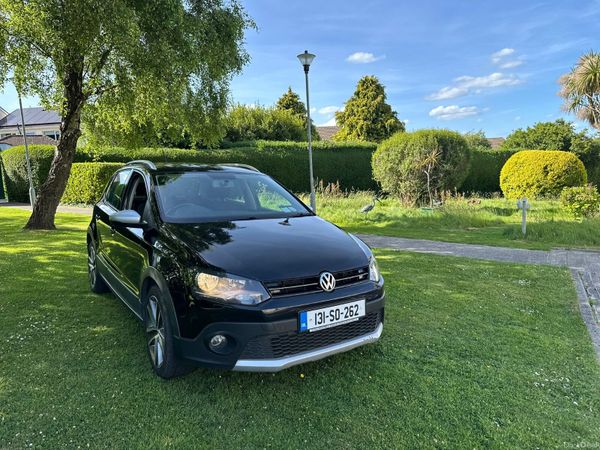 Volkswagen Polo Hatchback, Diesel, 2013, Black