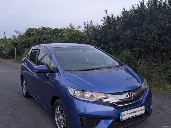 Honda Fit Hatchback, Petrol Hybrid, 2015, Blue