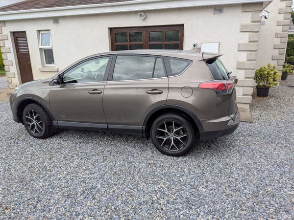Toyota RAV4 SUV, Diesel, 2016, Bronze