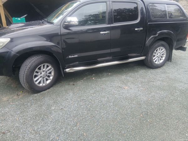 Toyota Hilux Crew Cab, Diesel, 2012, Black
