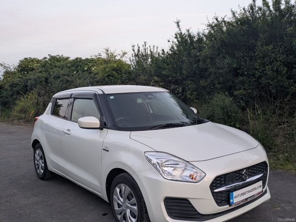 Suzuki Swift Hatchback, Petrol Hybrid, 2020, White