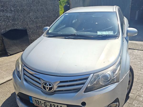 Toyota Avensis Estate, Diesel, 2013, Silver