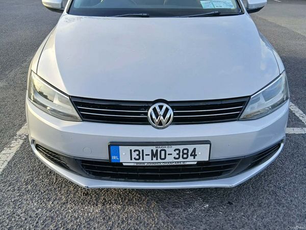Volkswagen Jetta Saloon, Diesel, 2013, Silver