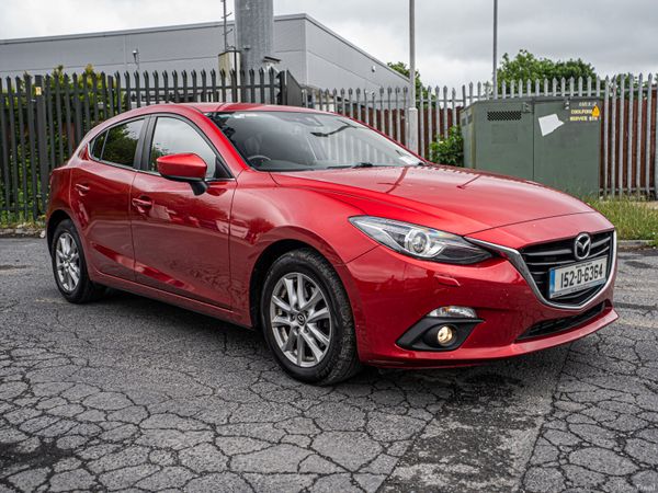 Mazda Mazda3 Hatchback, Diesel, 2015, Red