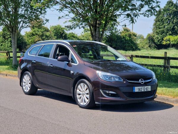 Opel Astra Estate, Diesel, 2014, Brown