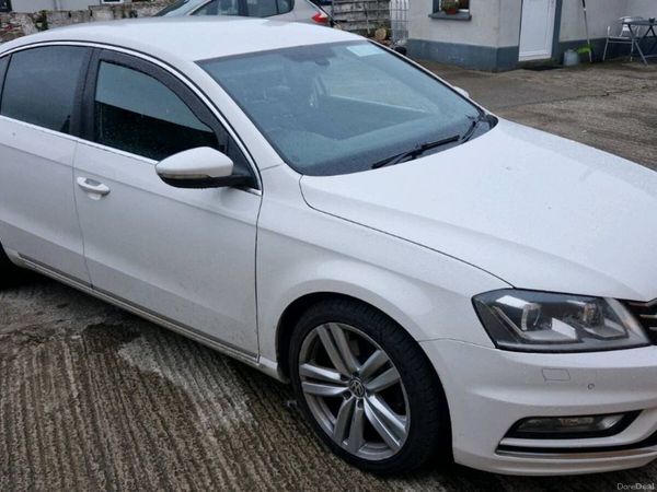 Volkswagen Passat Saloon, Diesel, 2014, White