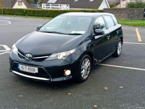Toyota Auris Hatchback, Diesel, 2015, Grey
