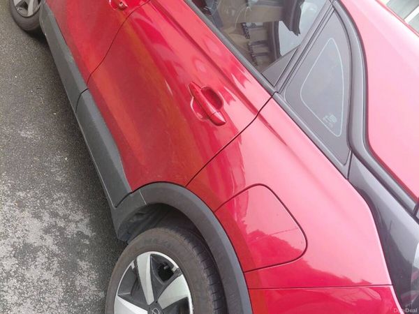 Opel Crossland X SUV, Petrol, 2023, Red