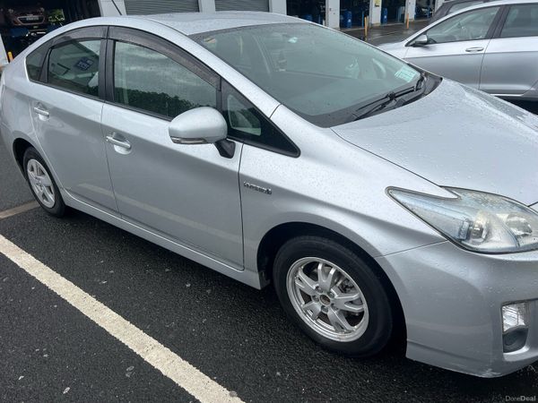 Toyota Prius Hatchback, Petrol Hybrid, 2011, Silver