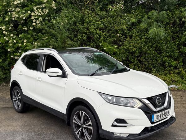 Nissan Qashqai MPV, Petrol, 2018, White