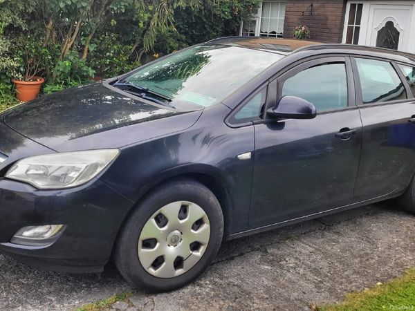 Vauxhall Astra Estate, Diesel, 2012, Black