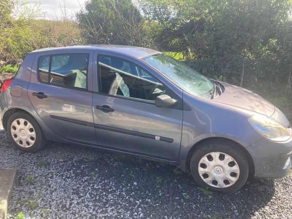Renault Clio Hatchback, Petrol, 2006, Blue