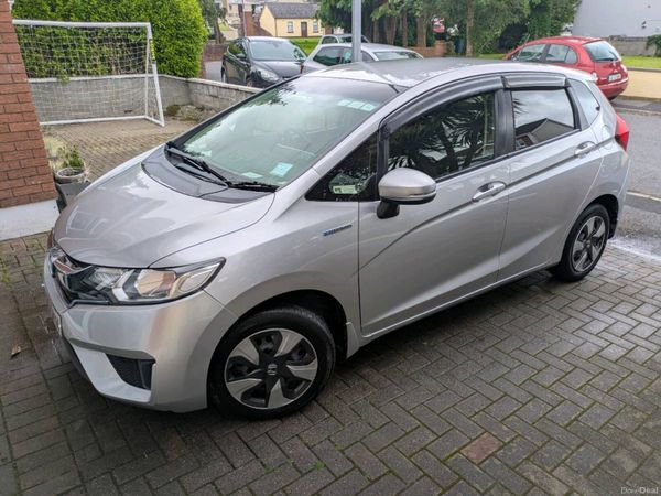 Honda Fit Hatchback, Petrol Hybrid, 2016, Silver