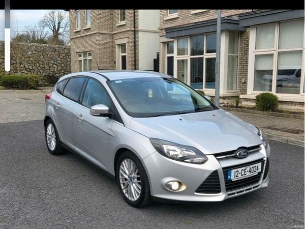 Ford Focus Hatchback, Petrol, 2012, Silver