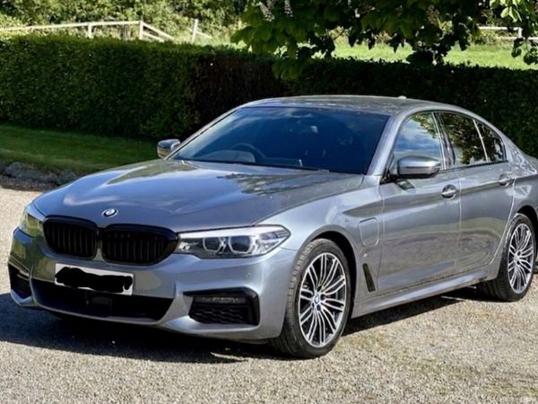 BMW 5-Series Saloon, Petrol Plug-in Hybrid, 2018, Blue