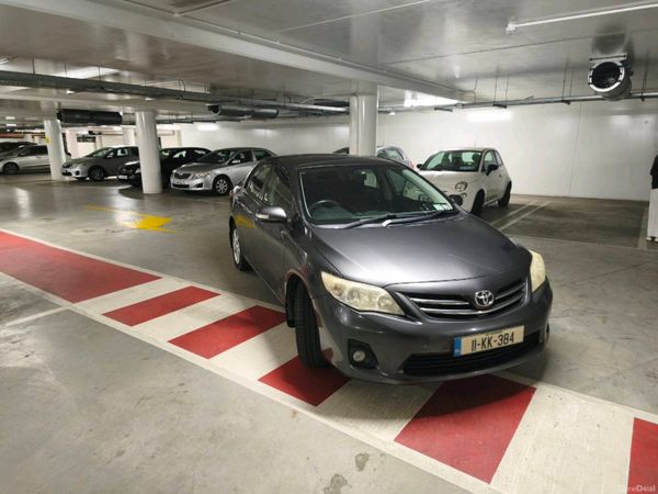 Toyota Corolla Saloon, Diesel, 2011, Grey
