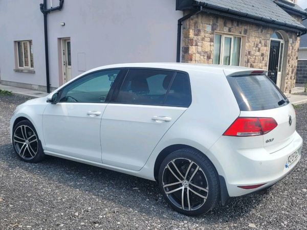 Volkswagen Golf Hatchback, Diesel, 2014, White