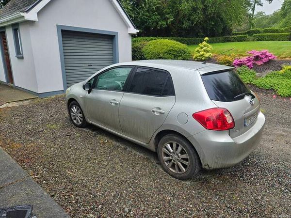 Toyota Auris Hatchback, Petrol, 2007, Silver