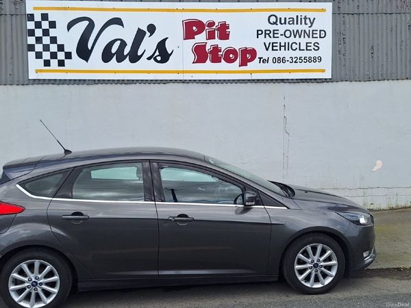 Ford Focus Hatchback, Diesel, 2016, Grey