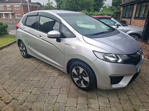 Honda Fit Hatchback, Petrol Hybrid, 2015, Silver