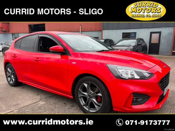 Ford Focus Hatchback, Diesel, 2020, Red