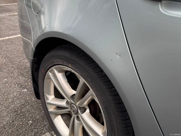 Vauxhall Insignia Hatchback, Diesel, 2010, Silver