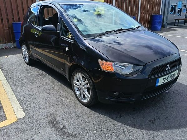 Mitsubishi Colt MPV, Petrol, 2012, Black