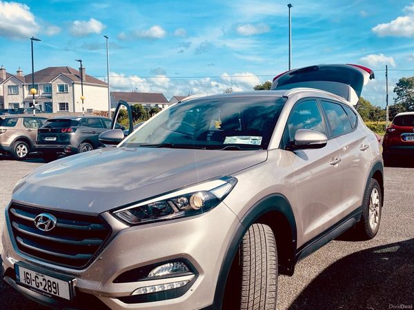 Hyundai Tucson SUV, Diesel, 2016, White
