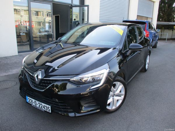 Renault Clio Hatchback, Petrol, 2022, Black