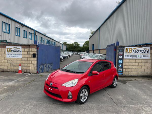 Toyota Aqua Hatchback, Petrol Hybrid, 2013, Red
