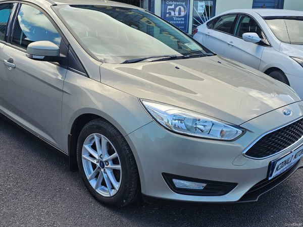 Ford Focus Hatchback, Diesel, 2015, Silver