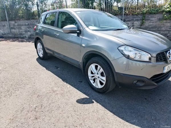 Nissan Qashqai Estate/Jeep, Diesel, 2012, Grey