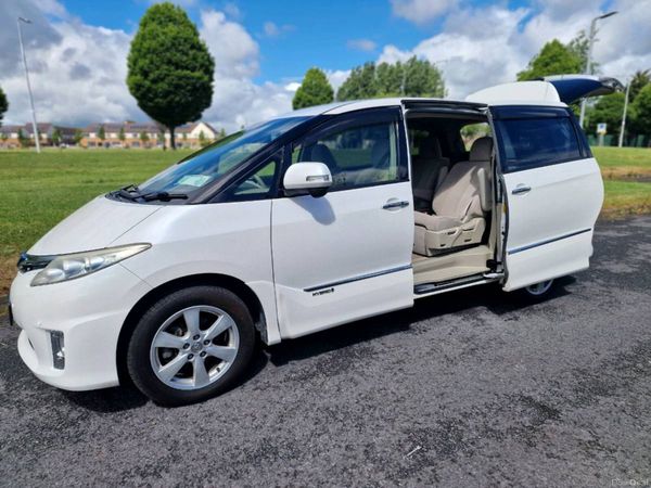 Toyota Estima MPV, Petrol Hybrid, 2012, White