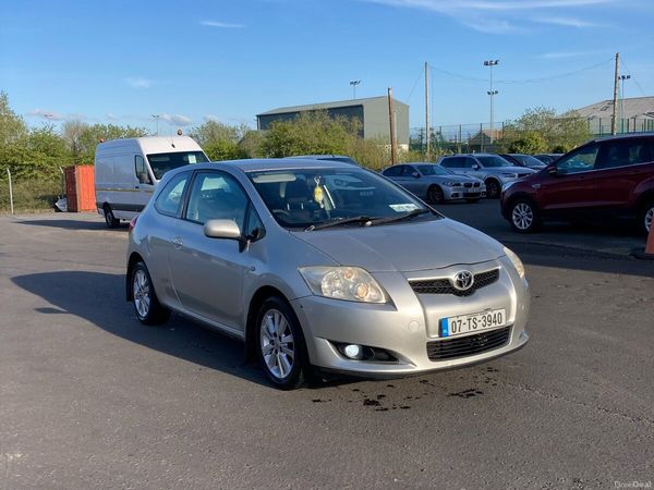 Toyota Auris Hatchback, Petrol, 2007, Silver