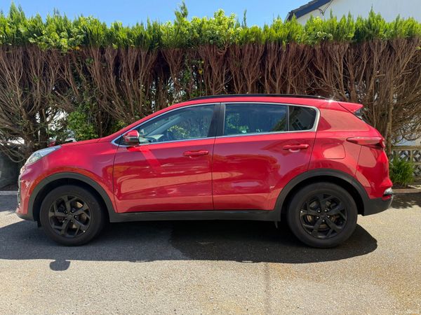 Kia Sportage SUV, Diesel Hybrid, 2021, Red