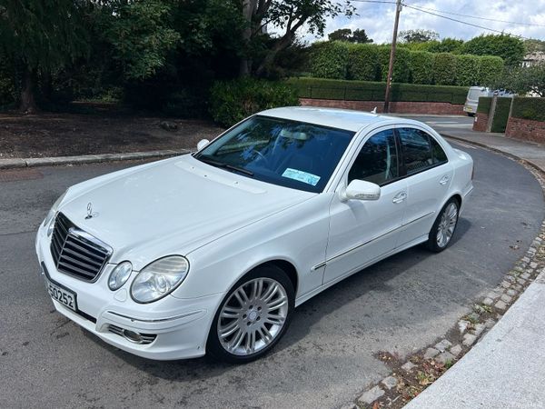 Mercedes-Benz E-Class Saloon, Petrol, 2008, White