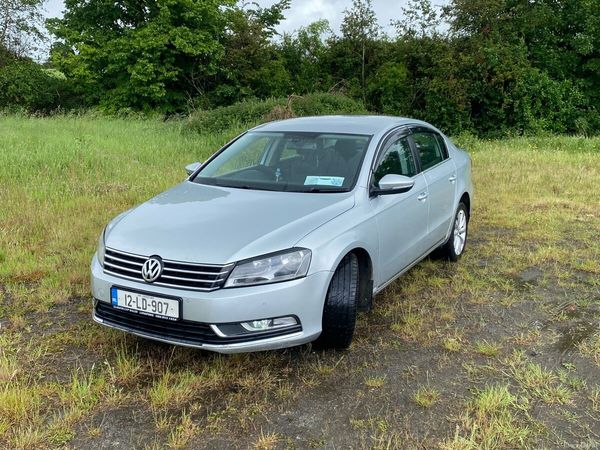 Volkswagen Passat Saloon, Diesel, 2012, Silver