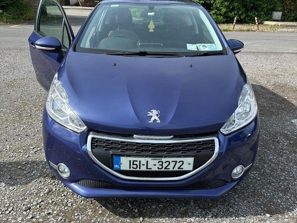 Peugeot 208 Hatchback, Diesel, 2015, Blue