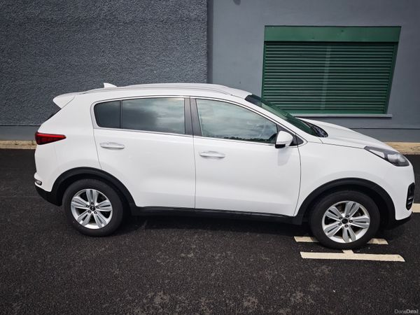 Kia Sportage SUV, Diesel, 2016, White