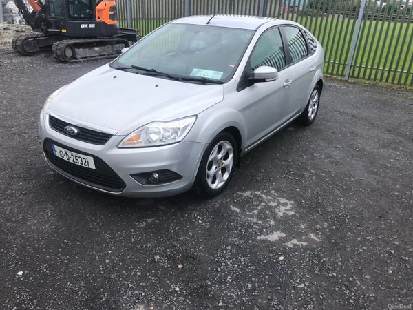 Ford Focus Hatchback, Diesel, 2010, Silver
