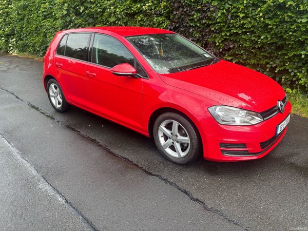 Volkswagen Golf Hatchback, Petrol, 2016, Red
