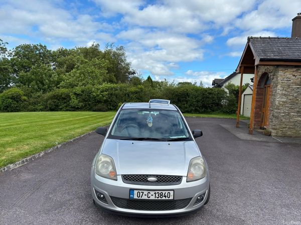 Ford Fiesta Hatchback, Petrol, 2007, Silver