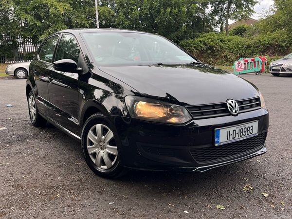 Volkswagen Polo Hatchback, Petrol, 2011, Black