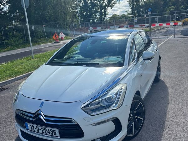 Citroen DS 5 MPV, Petrol Hybrid, 2012, White