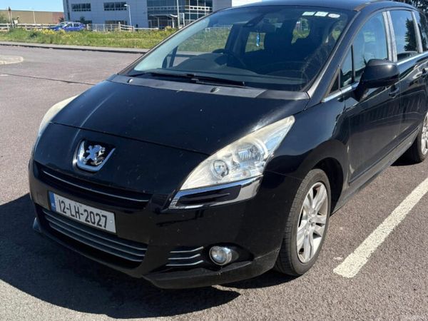 Peugeot 5008 MPV, Diesel, 2012, Black
