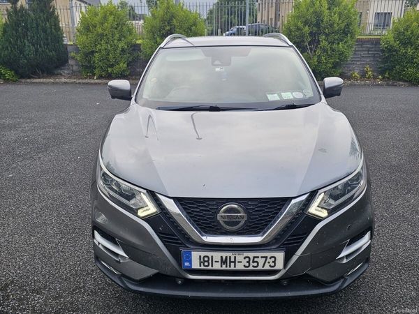 Nissan Qashqai Hatchback, Diesel, 2018, Grey