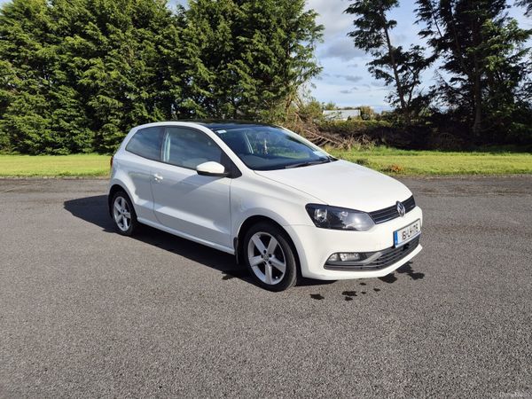 Volkswagen Polo Hatchback, Petrol, 2016, White