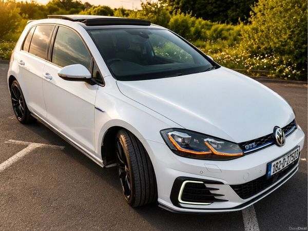 Volkswagen Golf Hatchback, Petrol Plug-in Hybrid, 2018, White