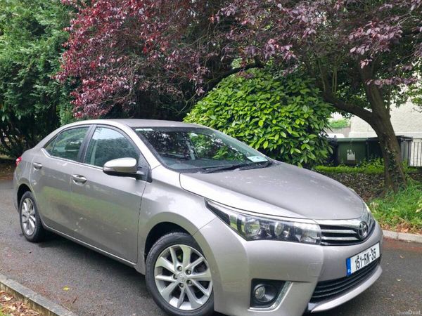 Toyota Corolla Saloon, Diesel, 2015, Bronze