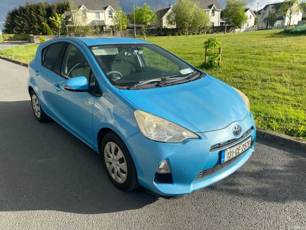 Toyota Aqua Hatchback, Petrol Hybrid, 2013, Blue